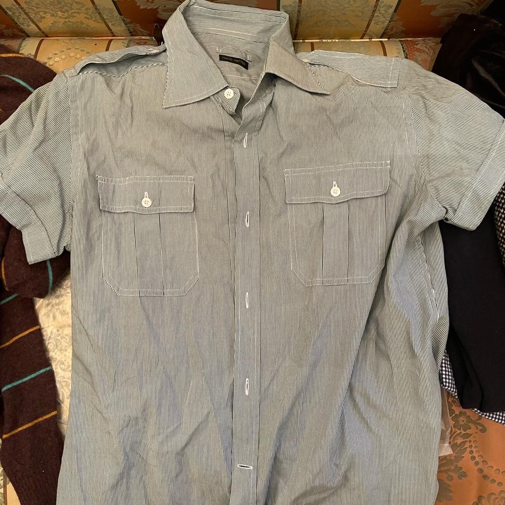 Mario Matteo Men's Blue Striped Button Down Shirt